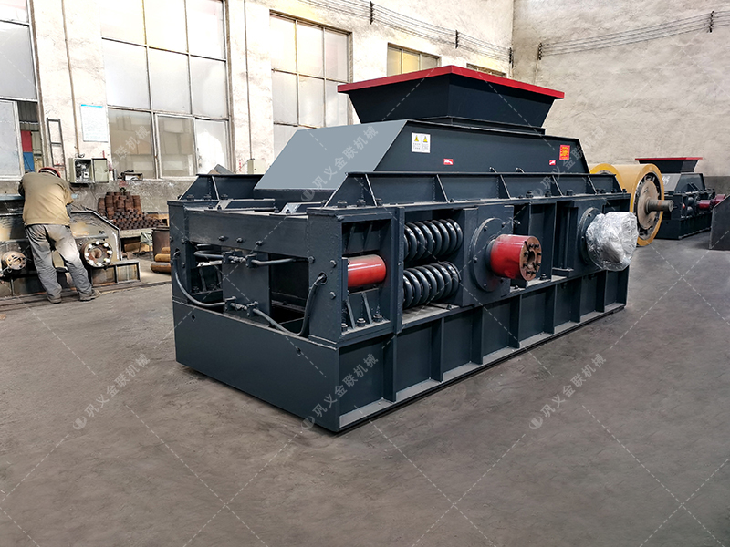 鵝卵石對輥破碎機介紹，為什么選擇金聯(lián)機械？