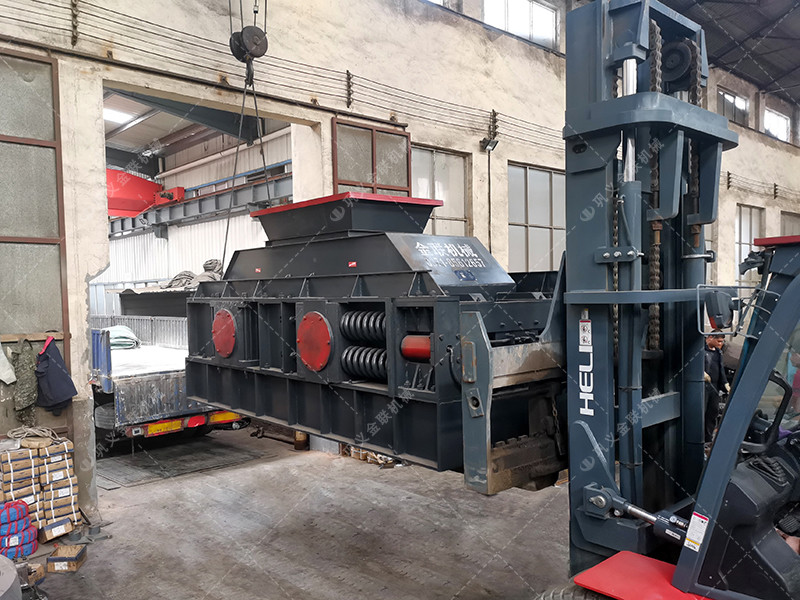 砂廠用1208型對輥破碎機(jī)制砂如何?廠家推薦 砂廠用1208型對輥破碎機(jī)制砂如何?廠家推薦