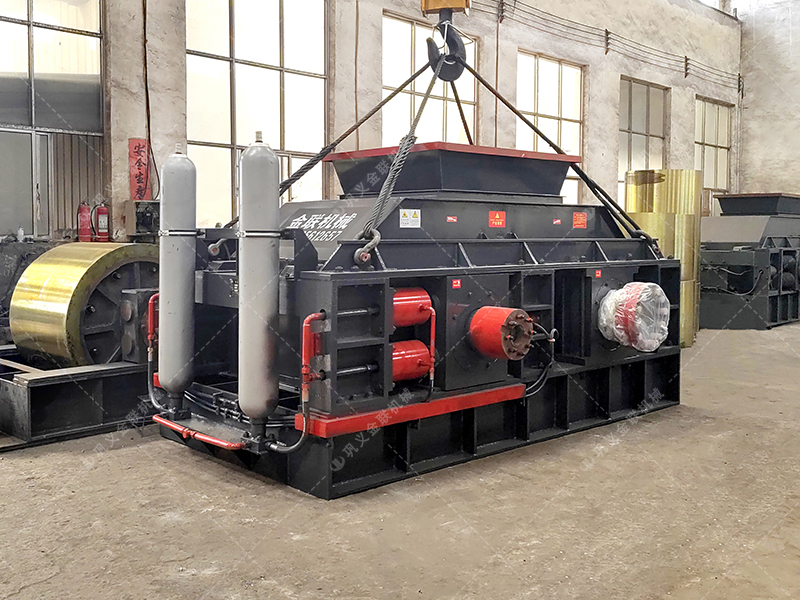 硅礦石對輥制砂機:180噸/時高效能,如何選擇實力廠家是關鍵 硅礦石對輥制砂機:180噸/時高效能,如何選擇實力廠家是關鍵