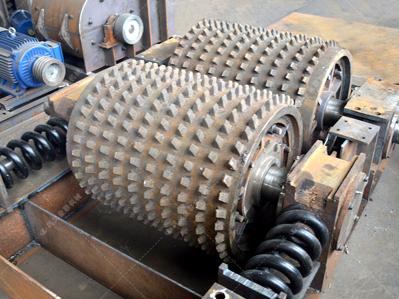 雙齒輥破碎機(jī)為什么被稱為“狼牙破碎機(jī)”？它真有那么厲害嗎？